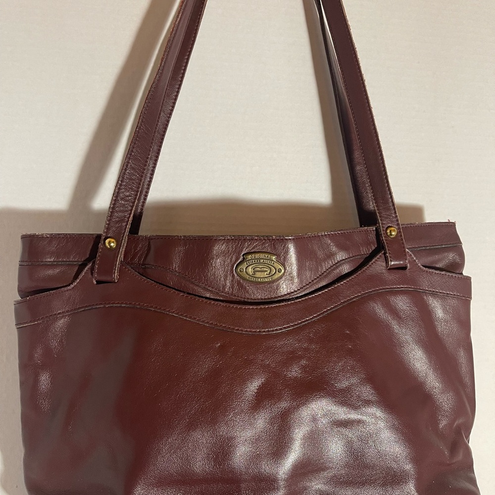 AIGNER Classic — Burgundy Leather Shoulder Bag!
